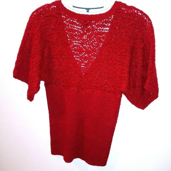 ANA a.n.a  Cropped sweater top Red knit top V Neck Sz M short sleeve pullover - Picture 2 of 6